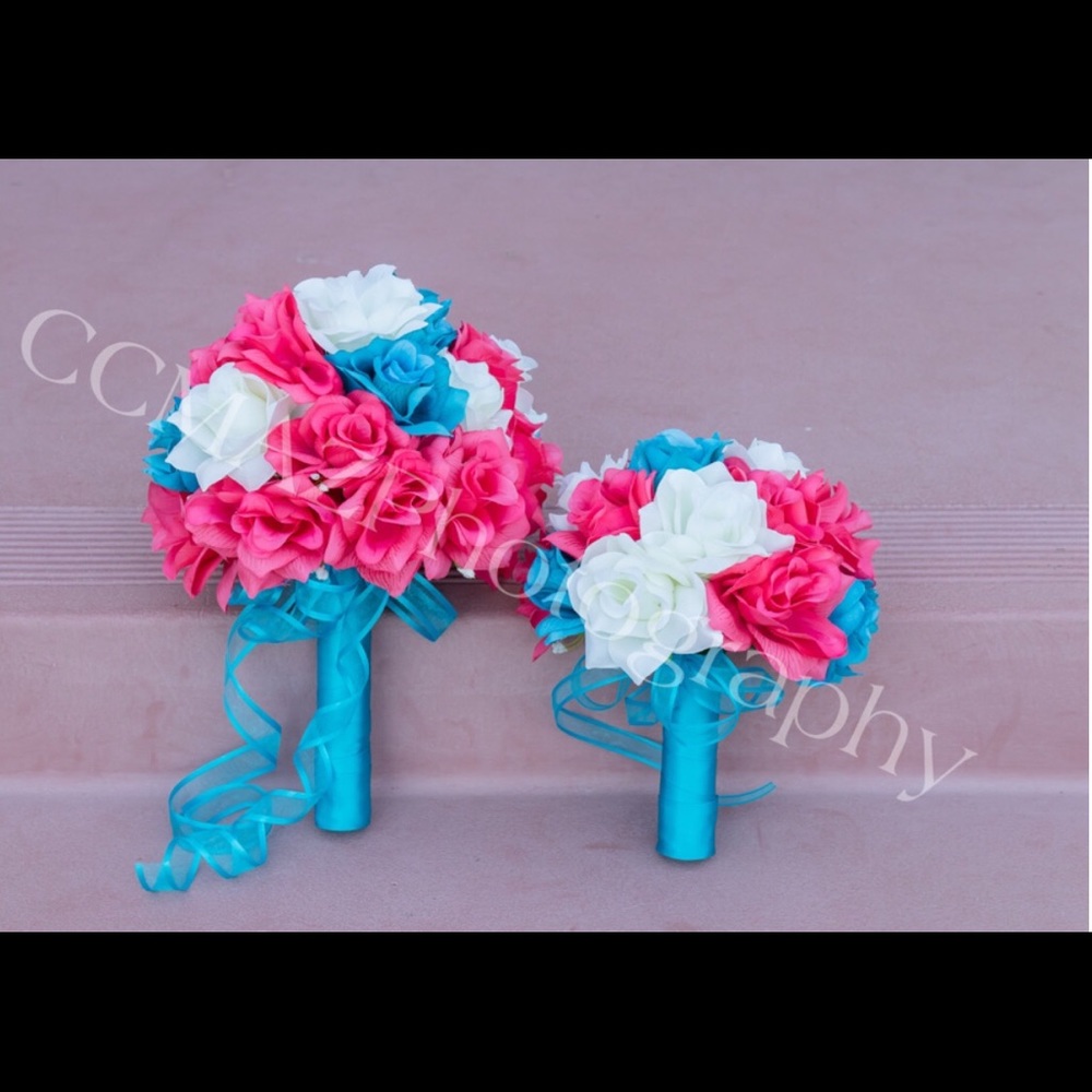 Ultimate Accessory Brides Bouquet